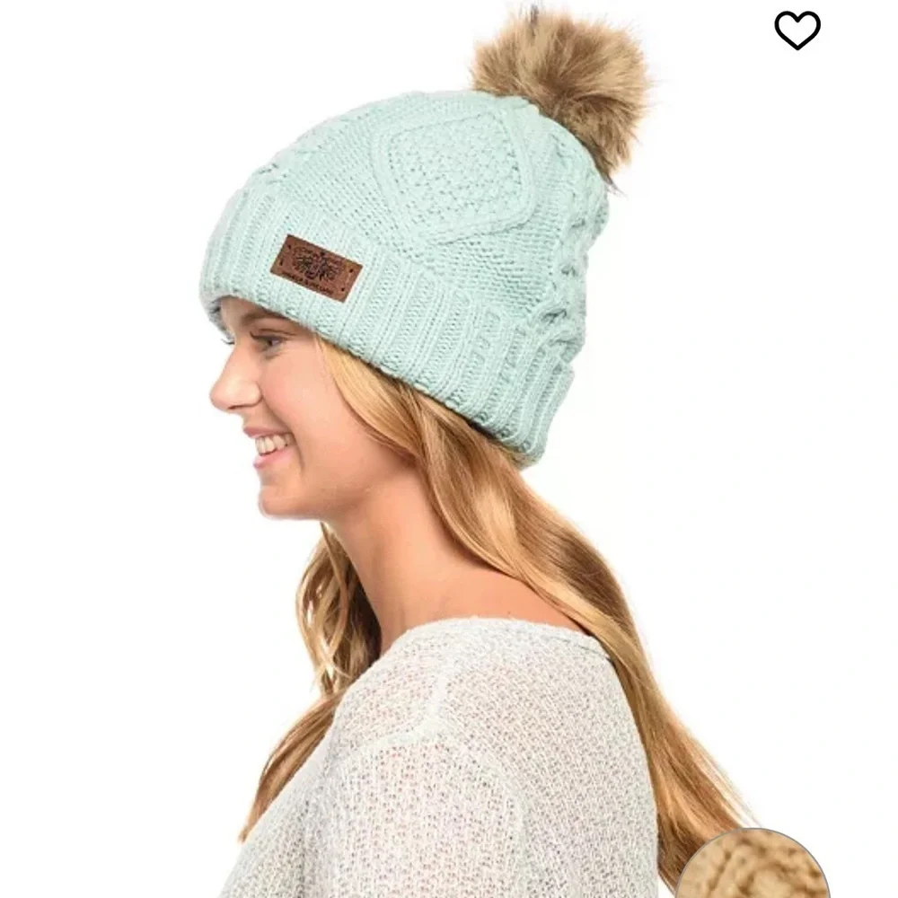 4/$25••NEW Women's Angela & William Faux Fur Pom Chunky Knit Cuffed Beanie Tan